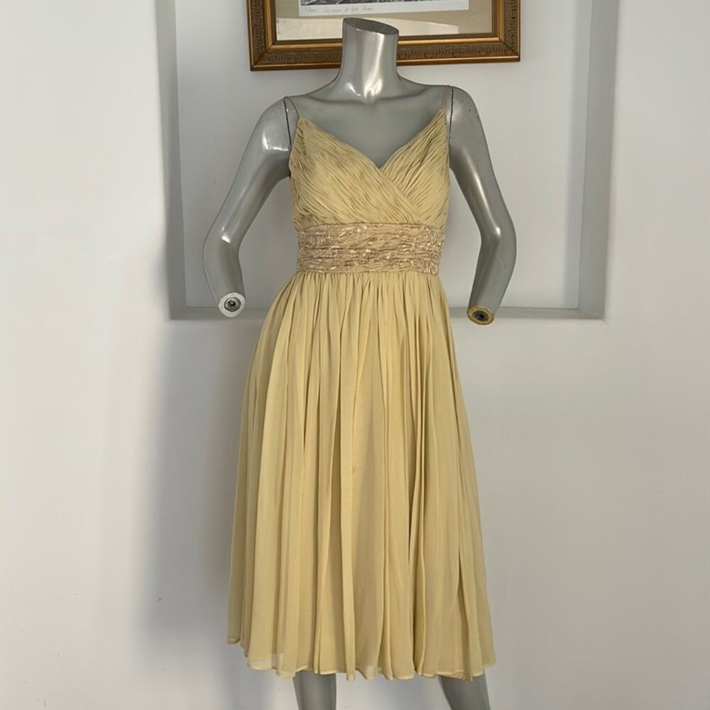 CARMEN MARC VALVO Signature Silk Dress Size 2